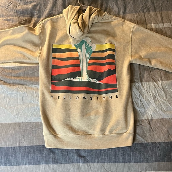 Tan Yellowstone Hoodie MEDIUM - Picture 2 of 2